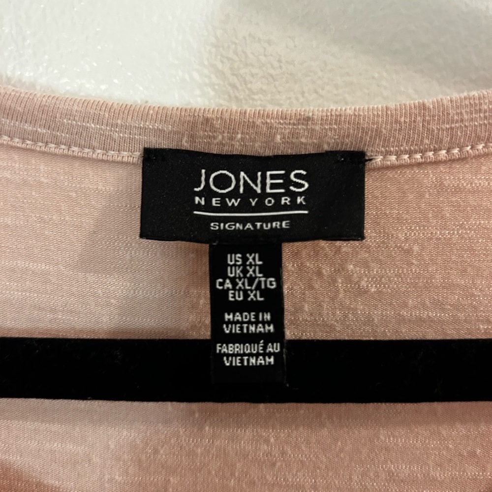 Jones New York Signature Light Mauve Short Sleeve Top - Picture 3 of 5